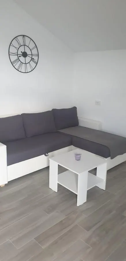 Apartman Viktorija Apartment Miletici